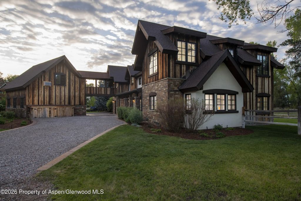 87 Bristlecone Drive, Carbondale
