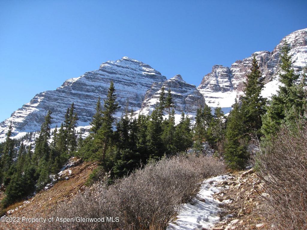 17 of 24 - 75 Prospector Road 8302-9, Aspen, CO