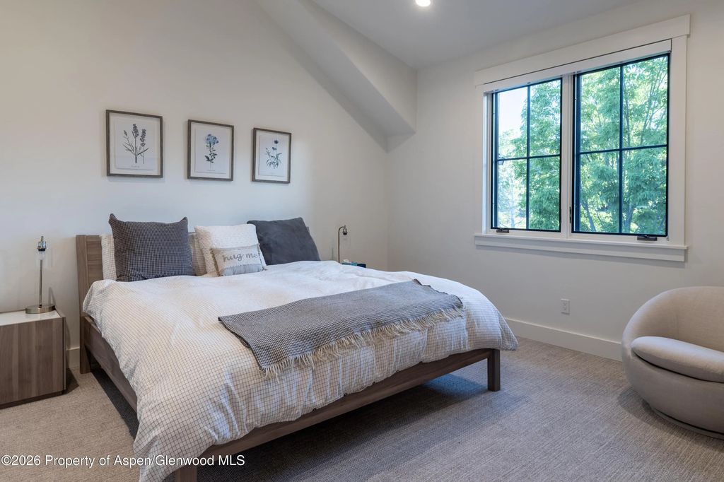 33 of 55 - 802 Lakeside Drive, Carbondale, CO