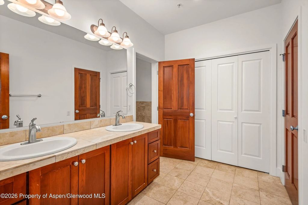 23 of 33 - 520 Evans Court, Basalt, CO