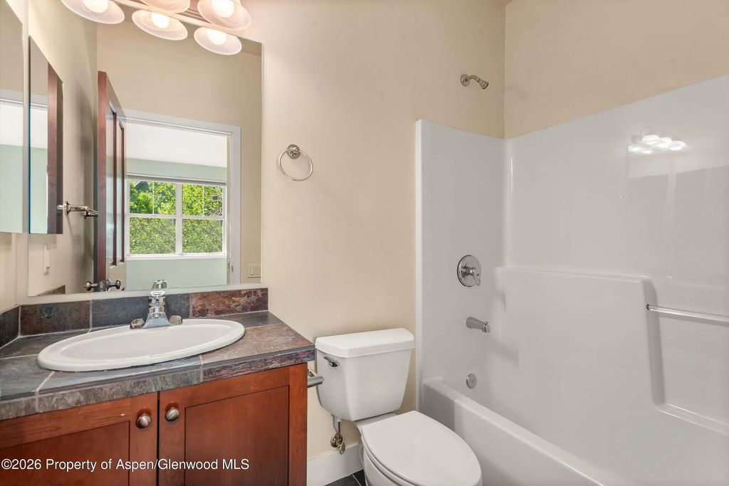 31 of 33 - 520 Evans Court, Basalt, CO