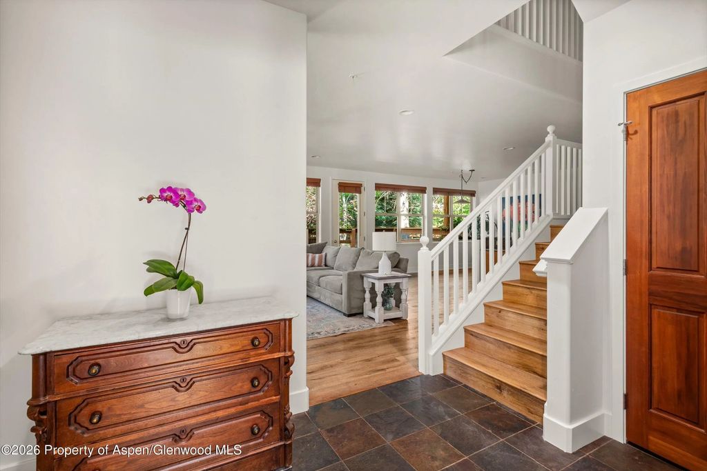 5 of 33 - 520 Evans Court, Basalt, CO