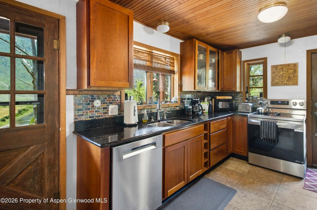 4 of 19 - 55857 Hwy 6 & 24, Glenwood Springs, CO