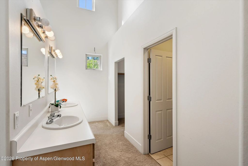 16 of 32 - 711 Evans Court, Basalt, CO