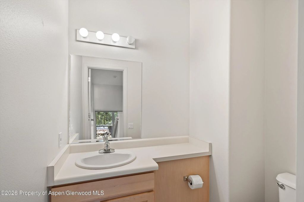 22 of 32 - 711 Evans Court, Basalt, CO