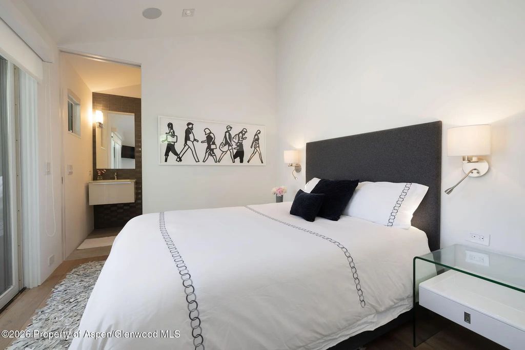 15 of 31 - 950 E Durant Avenue 4, Aspen, CO