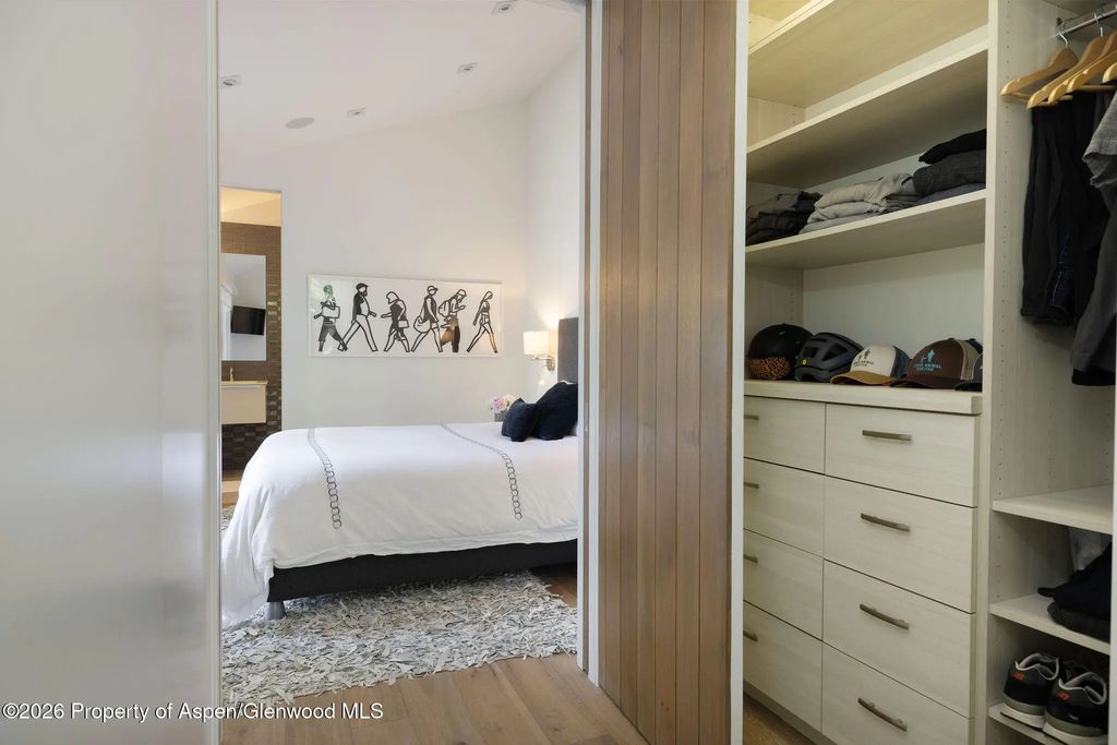 16 of 31 - 950 E Durant Avenue 4, Aspen, CO