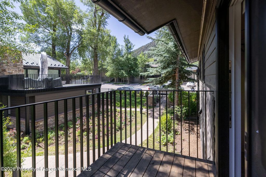 27 of 31 - 950 E Durant Avenue 4, Aspen, CO