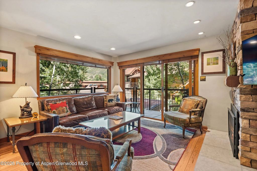 400 Wood 2111-h, Snowmass Village