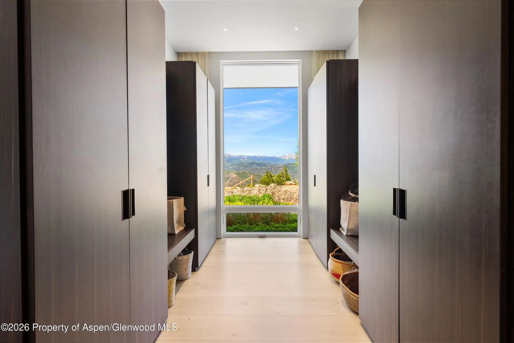 11 of 76 - 542 Carroll Drive, Aspen, CO