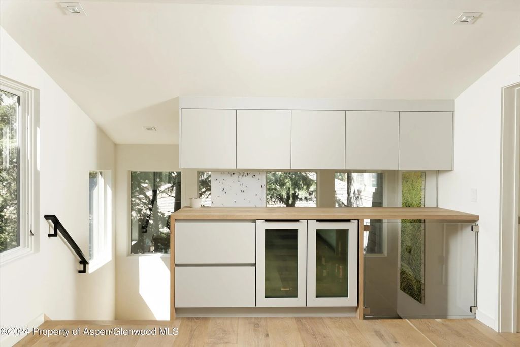 19 of 29 - 725 Castle Creek Drive, Aspen, CO
