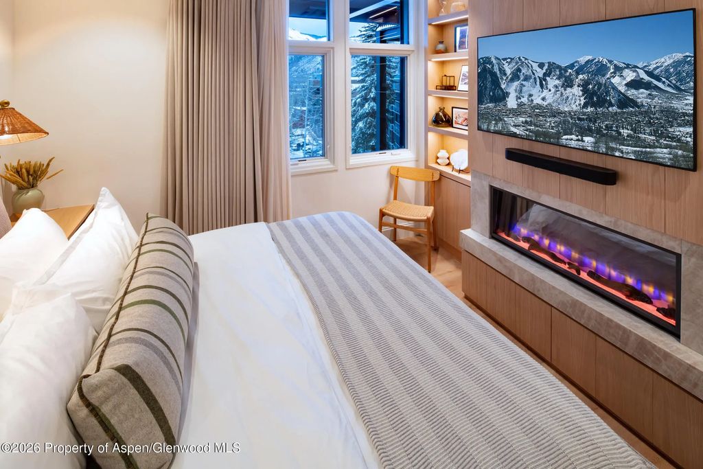 5 of 13 - 800 S Mill Street 201, Aspen, CO