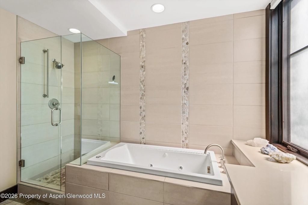 12 of 22 - 120 Carriage Way 2206, Snowmass Village, CO