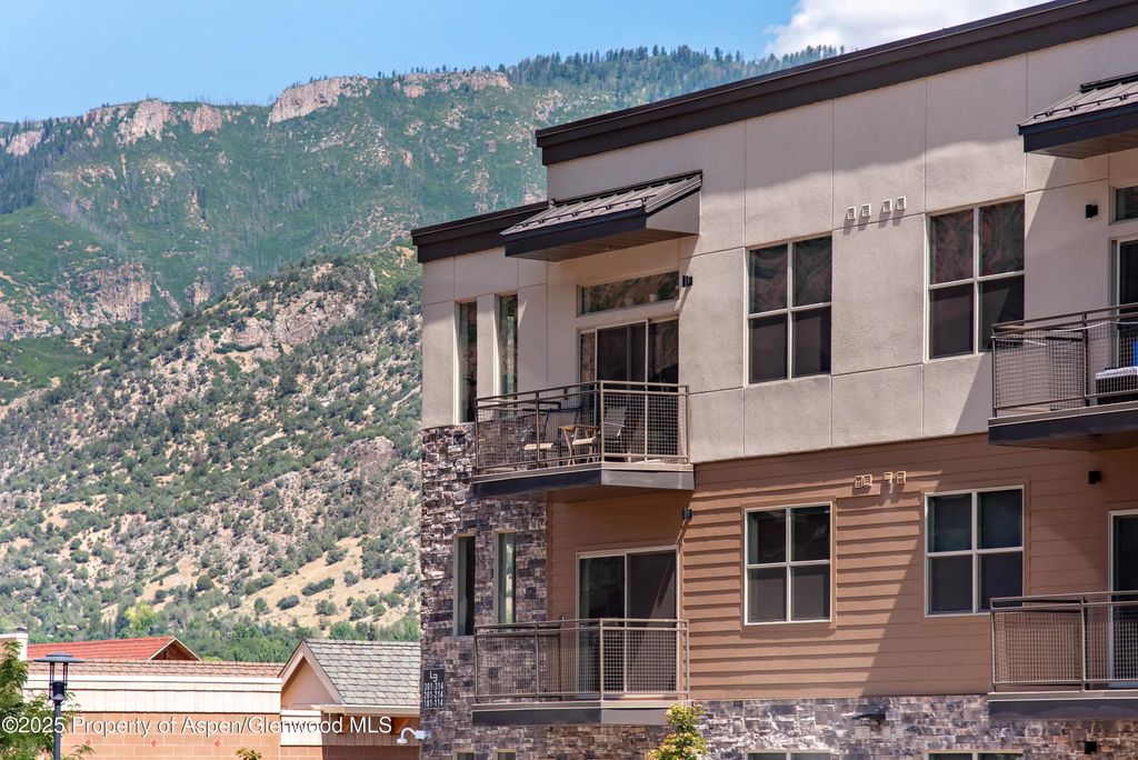 4 of 45 - 253 Wulfsohn Road 211, Glenwood Springs, CO