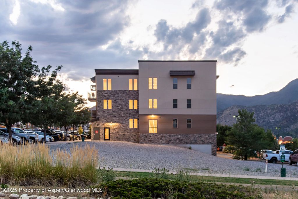 44 of 45 - 253 Wulfsohn Road 211, Glenwood Springs, CO