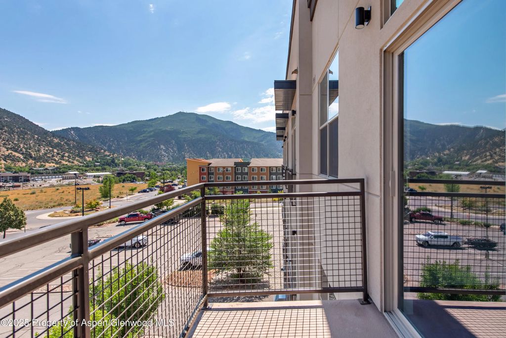 9 of 45 - 253 Wulfsohn Road 211, Glenwood Springs, CO