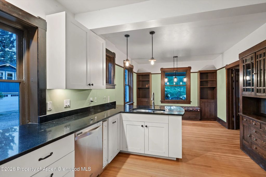 19 of 87 - 275 S 4th Street, Carbondale, CO