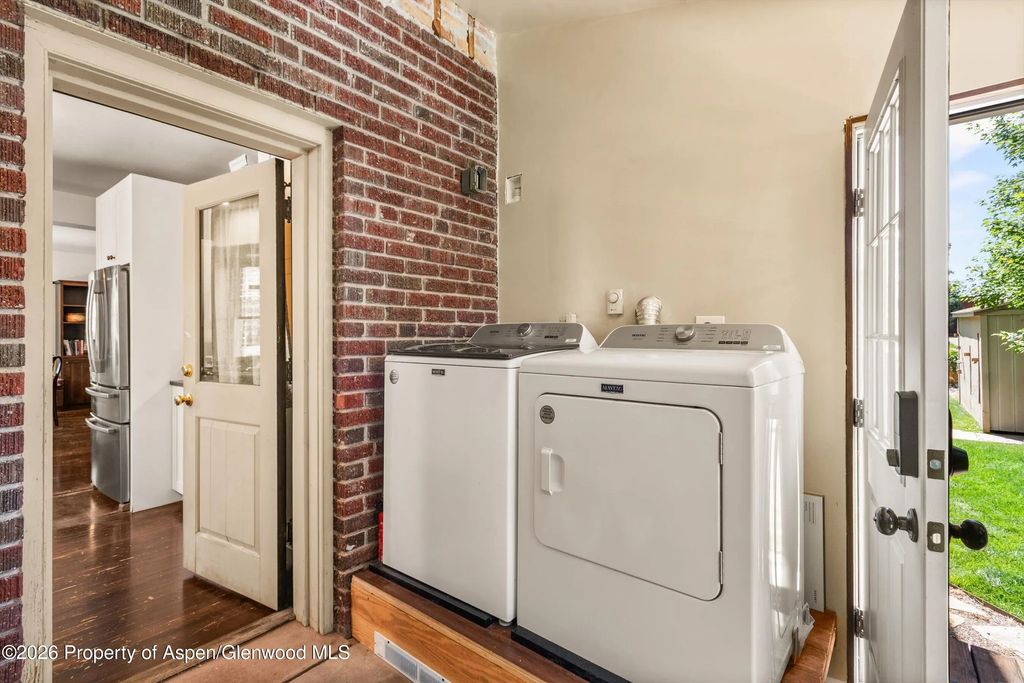 21 of 87 - 275 S 4th Street, Carbondale, CO