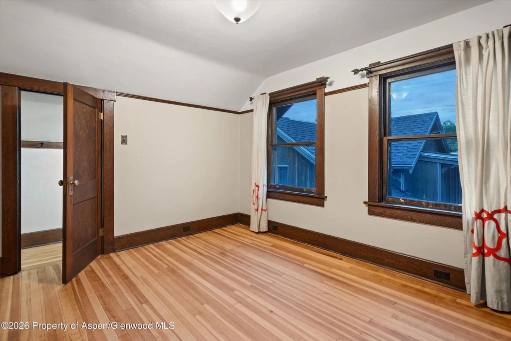 33 of 87 - 275 S 4th Street, Carbondale, CO