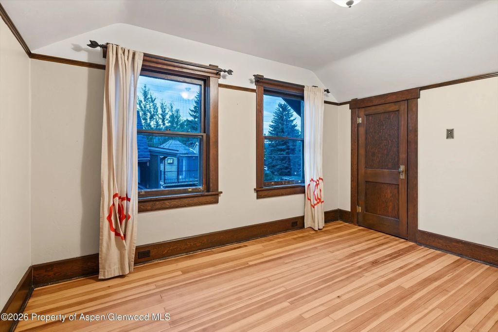 34 of 87 - 275 S 4th Street, Carbondale, CO