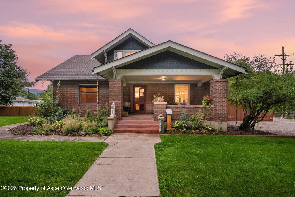 38 of 87 - 275 S 4th Street, Carbondale, CO