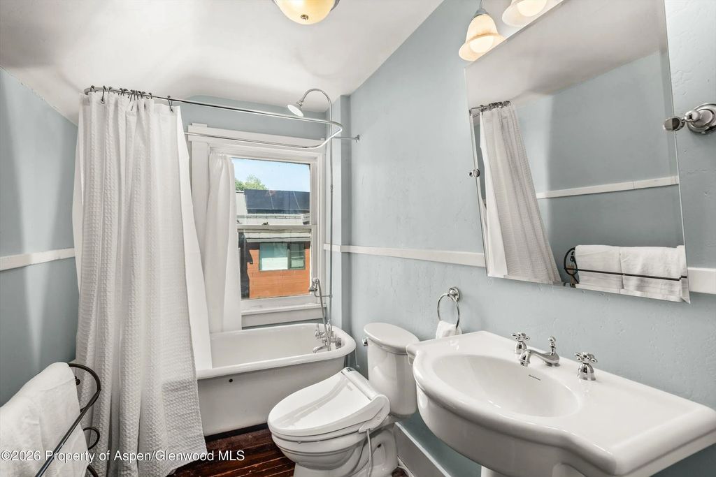 47 of 87 - 275 S 4th Street, Carbondale, CO