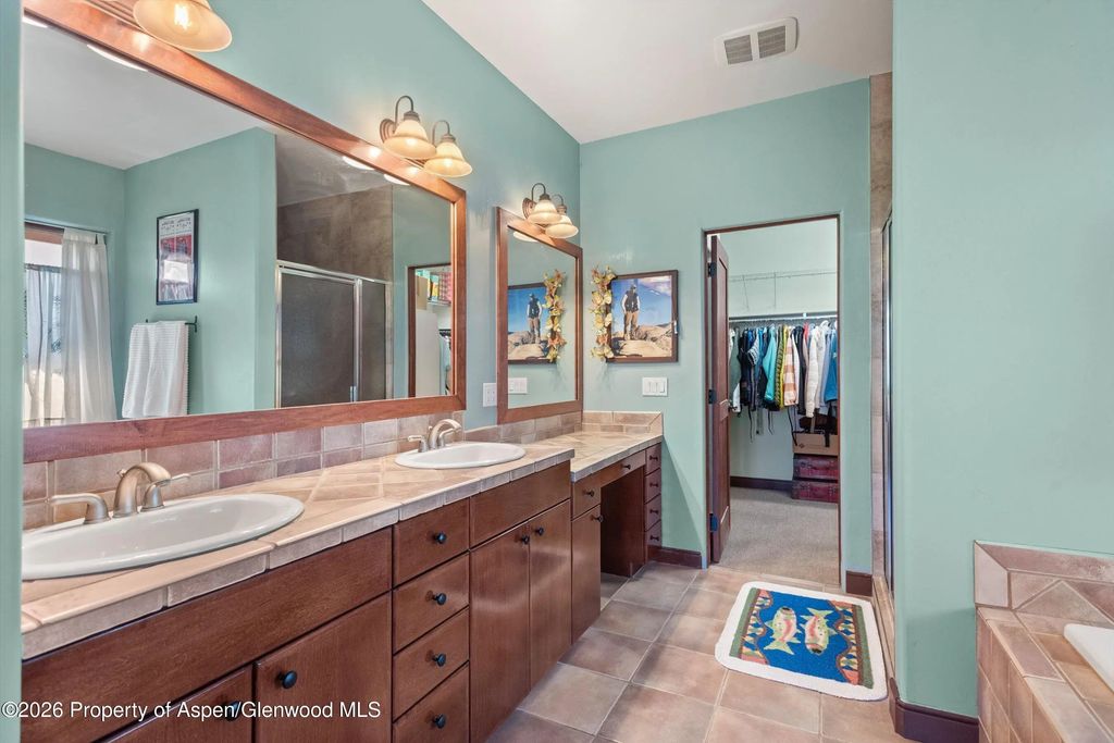 21 of 33 - 104 Pioneer Court, Carbondale, CO