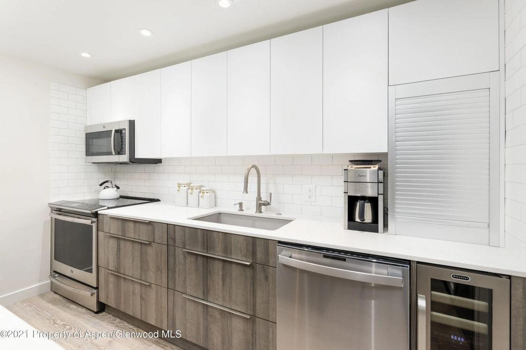 8 of 13 - 630 E Cooper Avenue 2, Aspen, CO