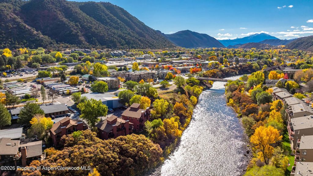 12 of 19 - 2505 Cisar Court 3d, Glenwood Springs, CO