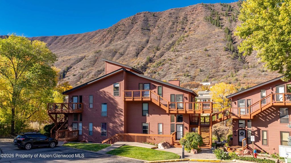 13 of 19 - 2505 Cisar Court 3d, Glenwood Springs, CO