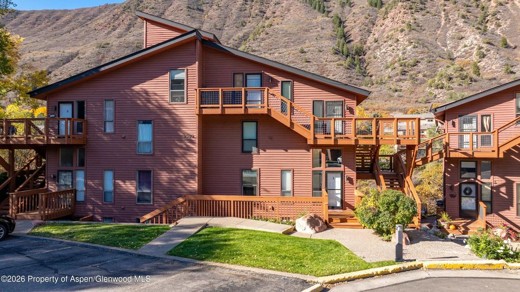 16 of 19 - 2505 Cisar Court 3d, Glenwood Springs, CO