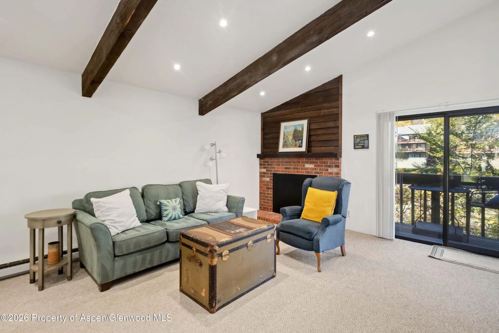 4 of 19 - 2505 Cisar Court 3d, Glenwood Springs, CO