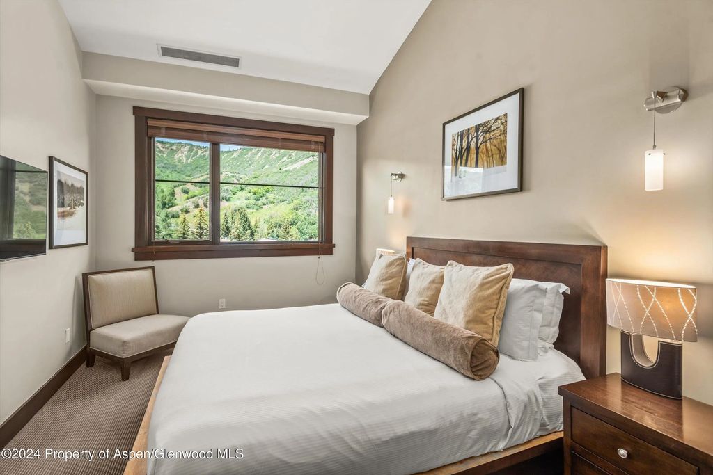 7 of 13 - 120 Carriage Way 2303, Snowmass Village, CO