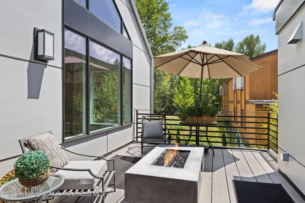 41 of 74 - 813 W Smuggler Street, Aspen, CO