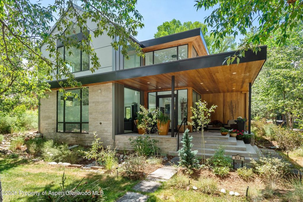 63 of 74 - 813 W Smuggler Street, Aspen, CO