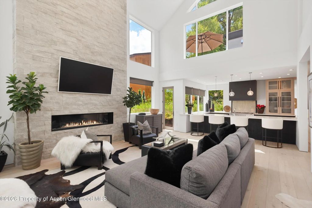 9 of 74 - 813 W Smuggler Street, Aspen, CO