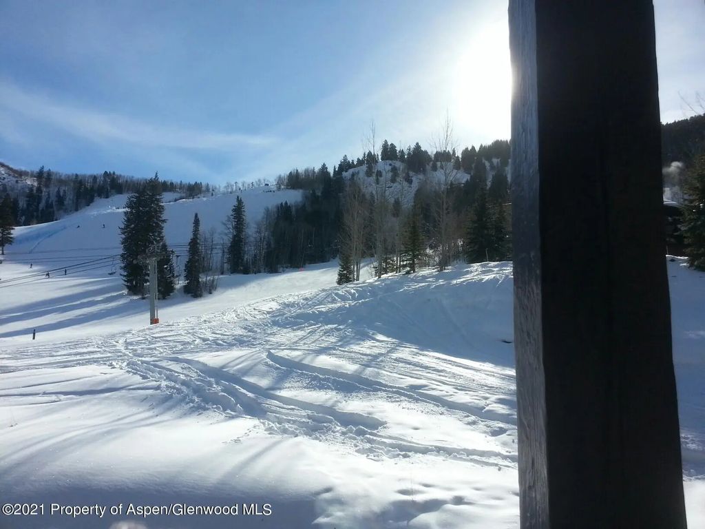 17 of 19 - 0075 Prospector Road Unit 8405 Winter Interest 3, Aspen, CO