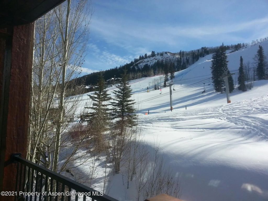 18 of 19 - 0075 Prospector Road Unit 8405 Winter Interest 3, Aspen, CO