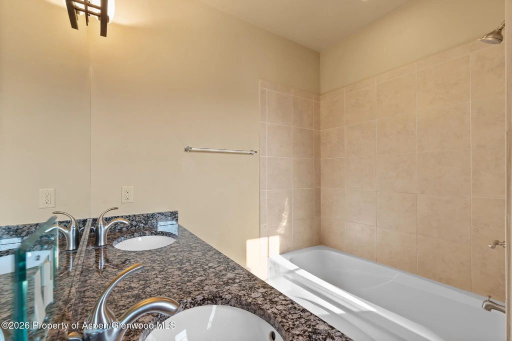 26 of 33 - 1032 Colorado Avenue, Carbondale, CO