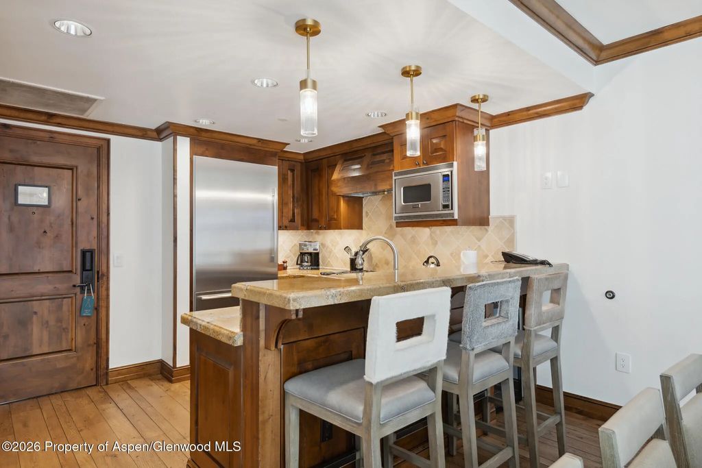 10 of 26 - 415 E Dean St., Unit 26, Week 33, Aspen, CO