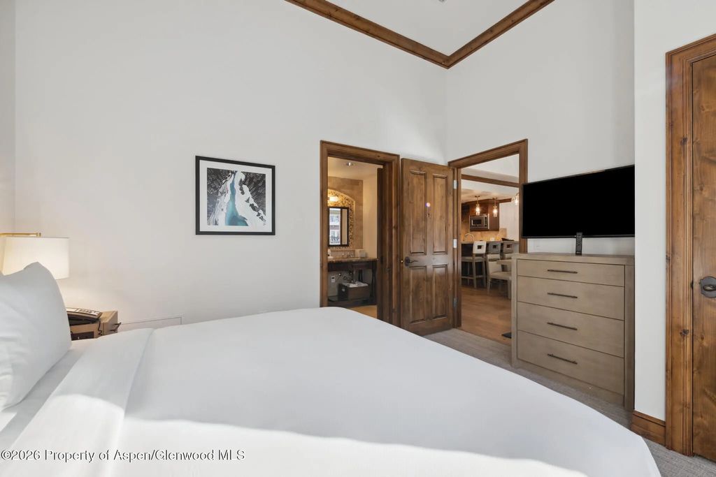 13 of 26 - 415 E Dean St., Unit 26, Week 33, Aspen, CO