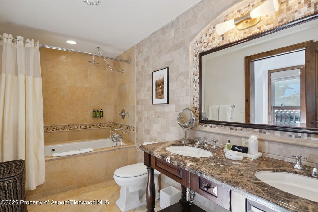 15 of 26 - 415 E Dean St., Unit 26, Week 33, Aspen, CO