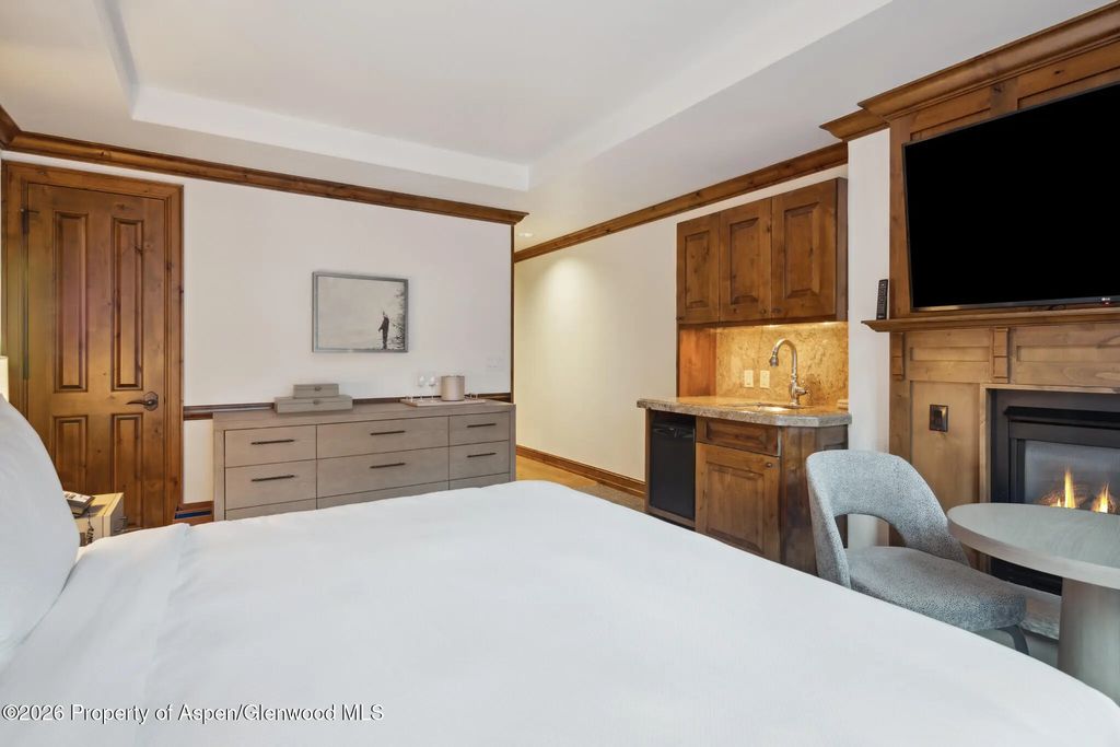 17 of 26 - 415 E Dean St., Unit 26, Week 33, Aspen, CO