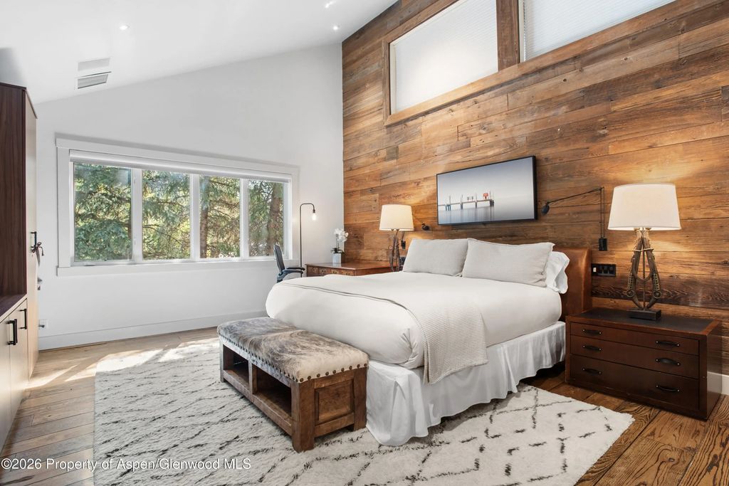 11 of 32 - 901 W Francis Street, Aspen, CO