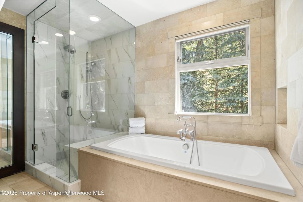 14 of 32 - 901 W Francis Street, Aspen, CO