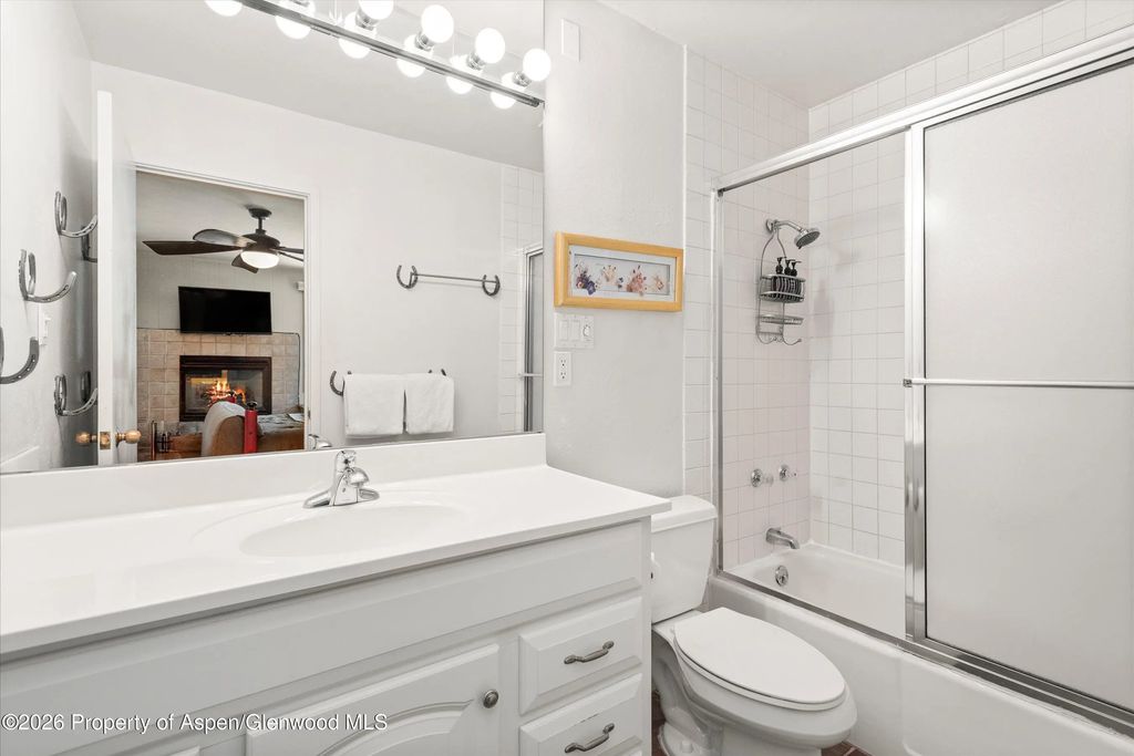 11 of 16 - 135 Carriage Way 7, Snowmass Village, CO