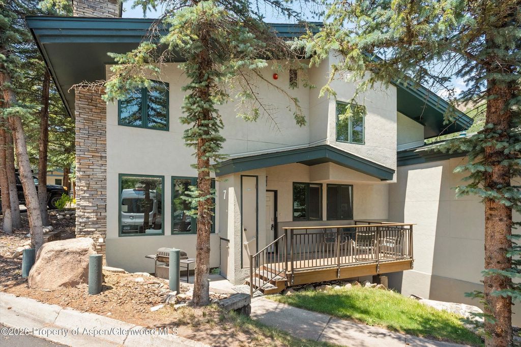 13 of 16 - 135 Carriage Way 7, Snowmass Village, CO