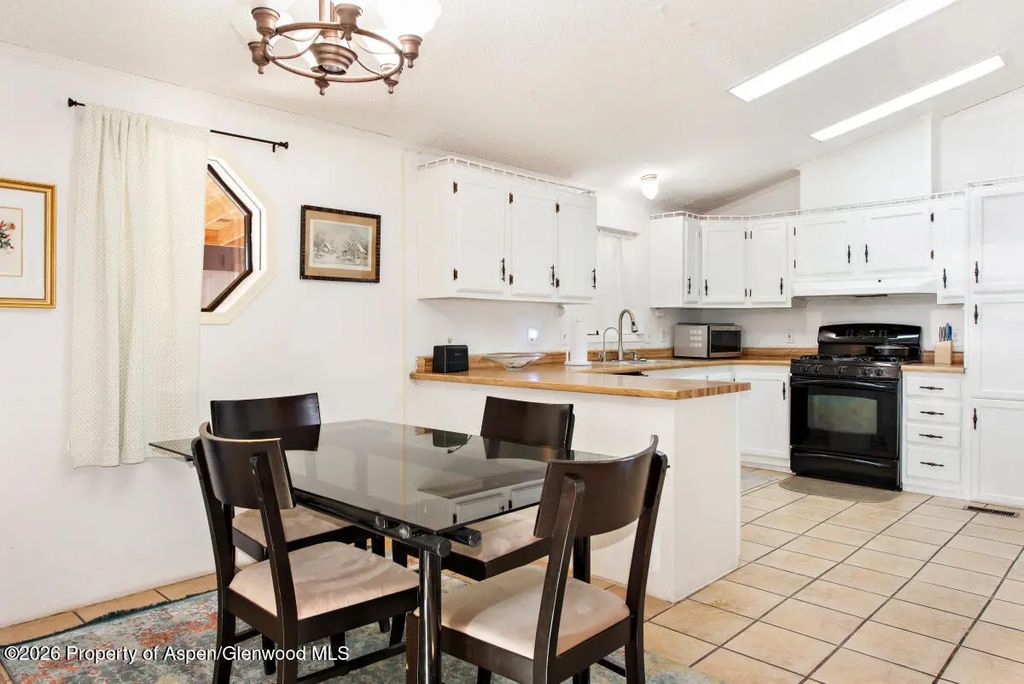 6 of 24 - 125 Center Drive #34, Glenwood Springs, CO