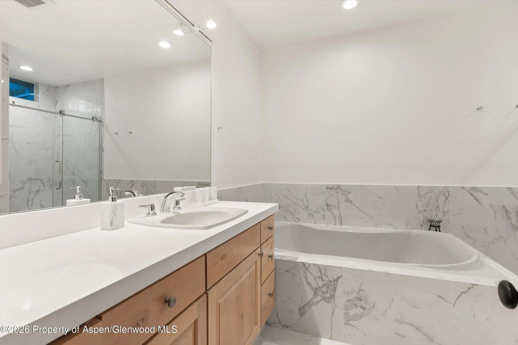 34 of 48 - 352 Faraway Road, Snowmass Village, CO