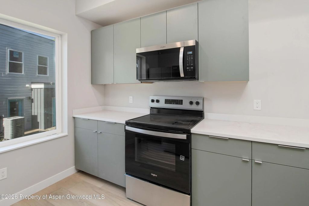 11 of 24 - 619 Overlin Drive 1-2 &  4-11, Glenwood Springs, CO